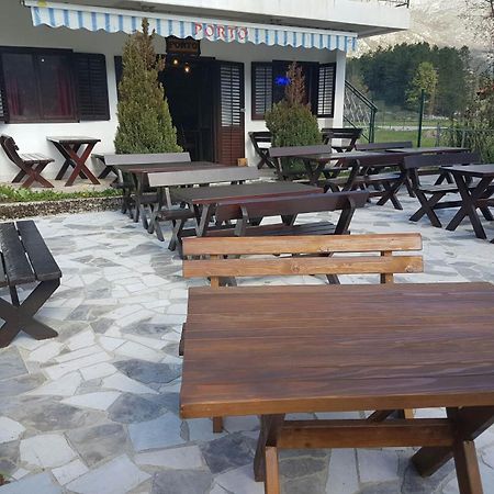 Porto Njegusi A2 Apartment เซทินเจ ภายนอก รูปภาพ
